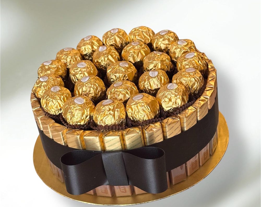 Luxury Ferrero Rocher Round Cake Giftbox. Gift for birthday, Anniversary gift, Thank you gift, Gift for Mom, Sister, Friend and Loved ones.