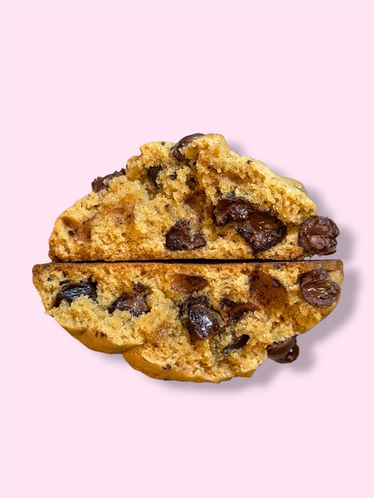 Soft, Thick Chocolate Chip Cookies. Freshly Baked Cookies 
 – 6 Pack