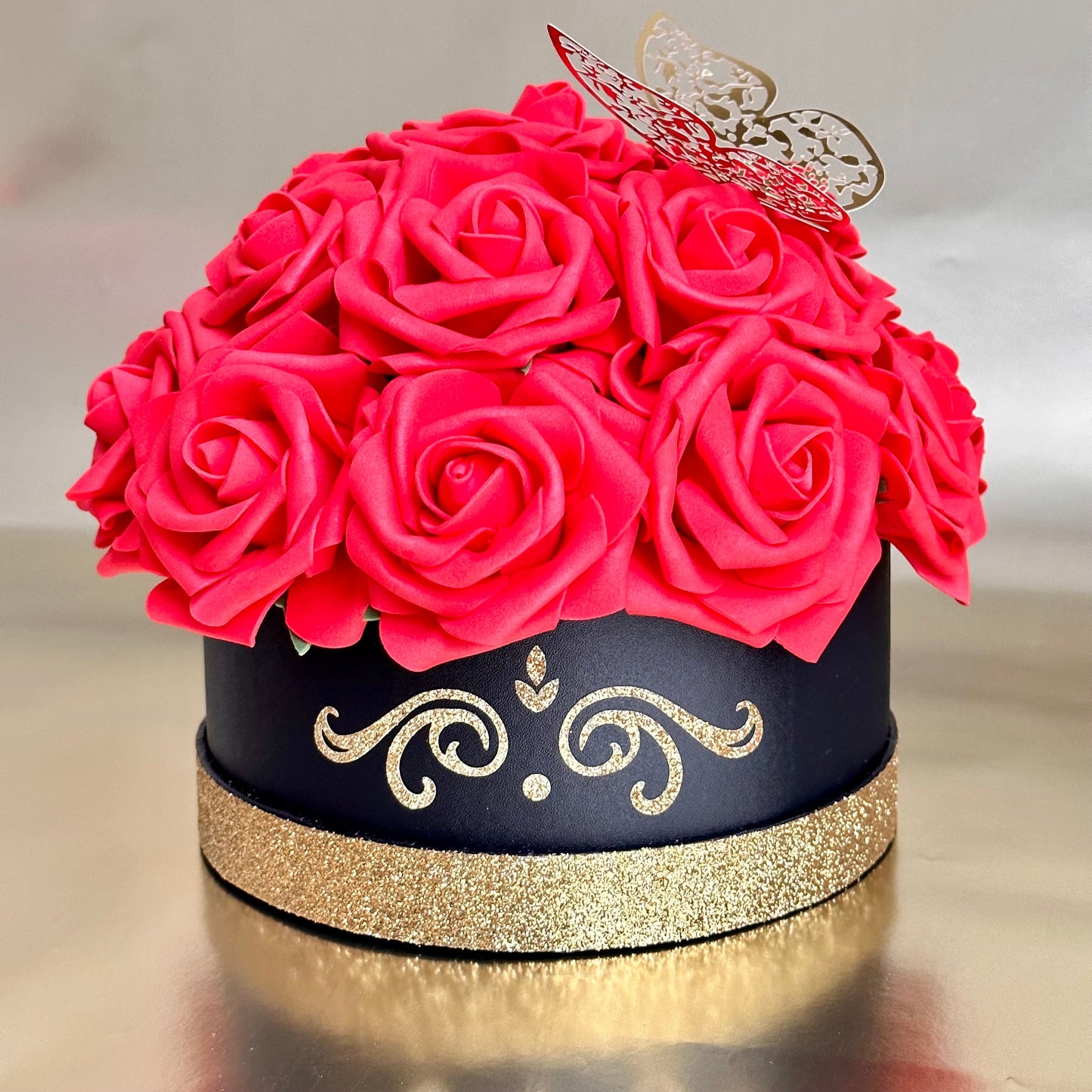 Personalized Rose Box, Round box with roses, Anniversary gift, Centerpiece, Home Decor, Roses Box, Gift for Her,  Valentines Gift