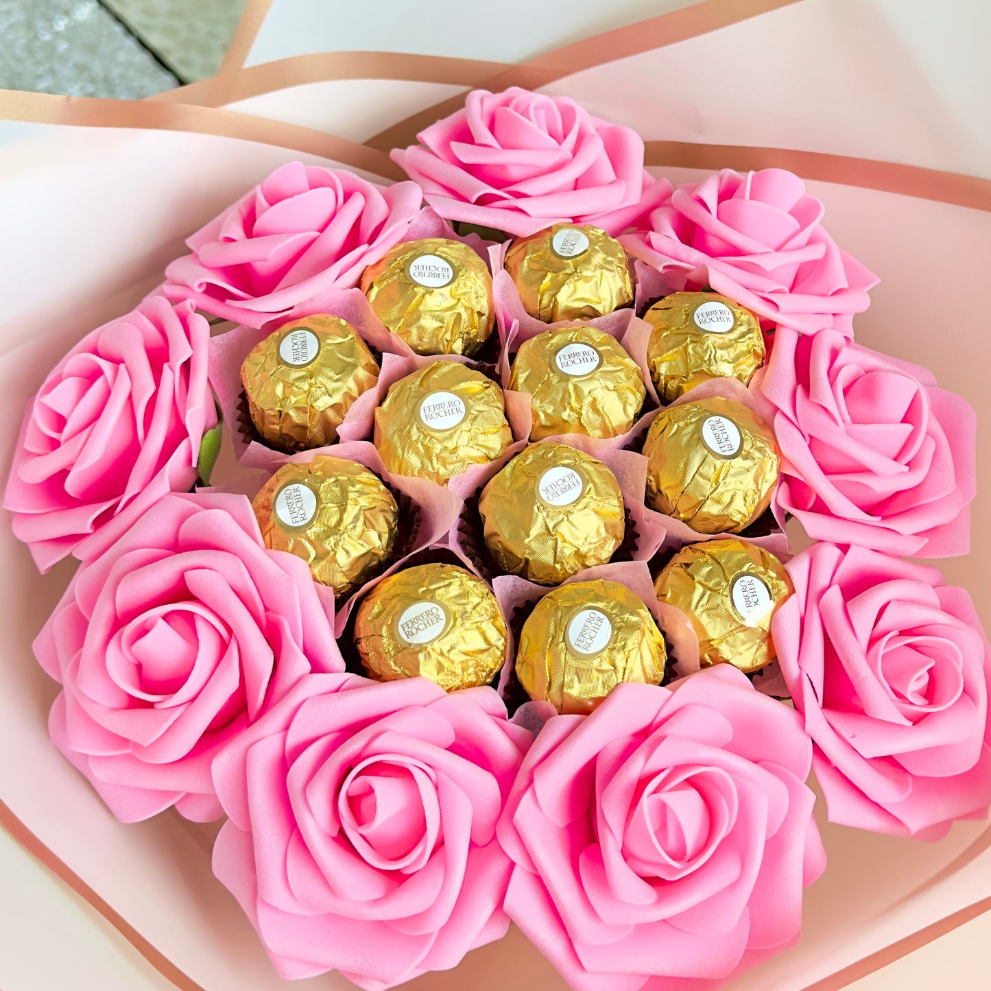Pink Roses Bouquet with Ferrero Rocher Chocolotes. Gift for Mother, Friend, Birthday or Any occasions. Thank you, Get well Bouquet